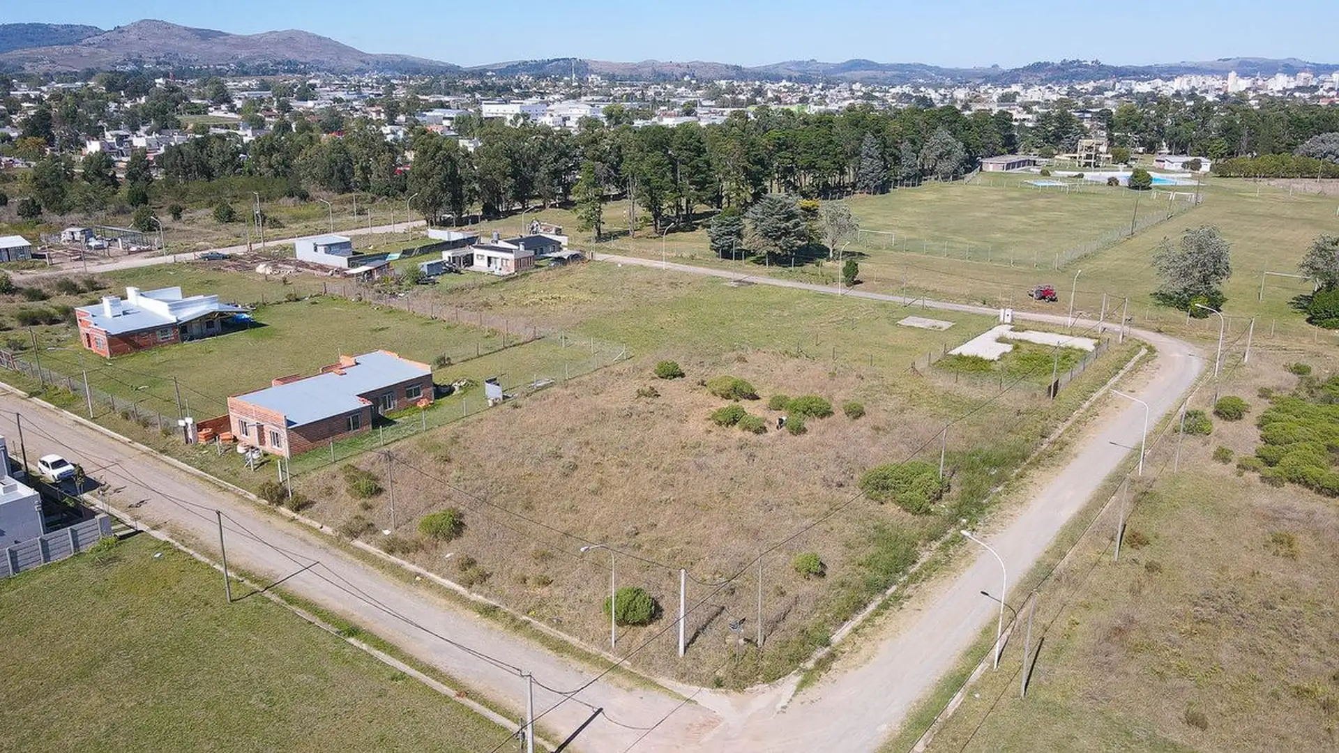 VENTA LOTE -PH ZONA HIPODROMO TODOS LOS SERVICIOS