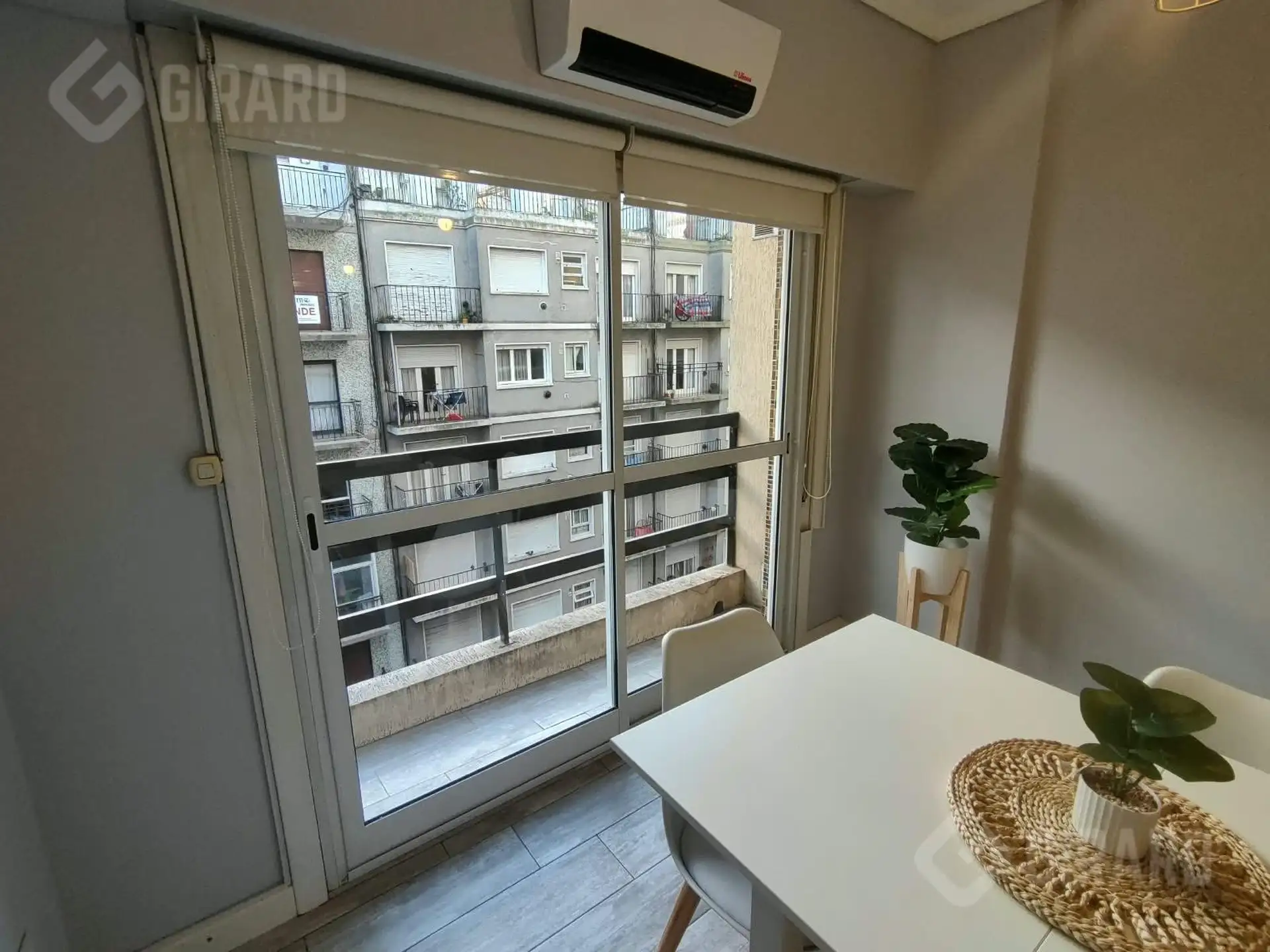 Venta Departamento 1 ambiente en zona plaza colon