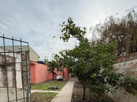 OPORTUNIDAD DOS VIVIENDAS EN BLOCK CON PARQUE Y COCHERAS EN BOSQUE GRANDE