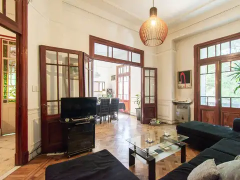 DEPARTAMENTO 6 AMB  VENTA ALMAGRO , PATIO TECHADO