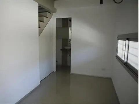 Depto Tipo Casa en Venta en Olivos, USD 195.000
