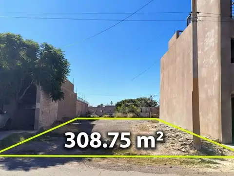 LOTE IDEAL INVERSION .FRENTE A 2 CALLES -CAPITAL
