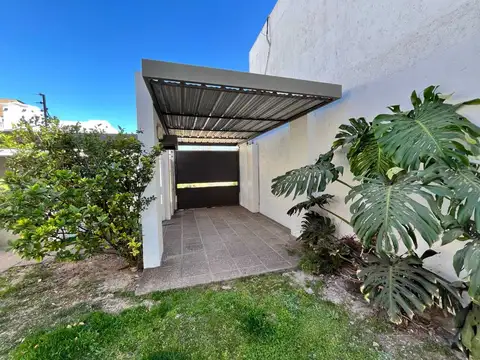 Depto Tipo Casa en Alquiler en Godoy Cruz, $ 1.500.000