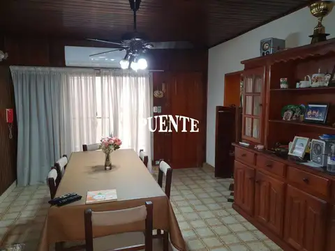 Casa en Venta en Banfield, USD 170.000