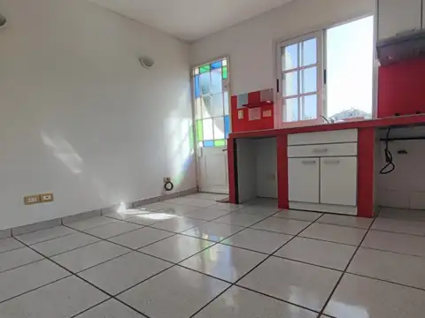 Depto Tipo Casa en Alquiler de 1 dormitorio