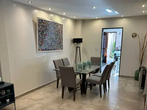 Depto Tipo Casa en Venta de 3 dormitorios
