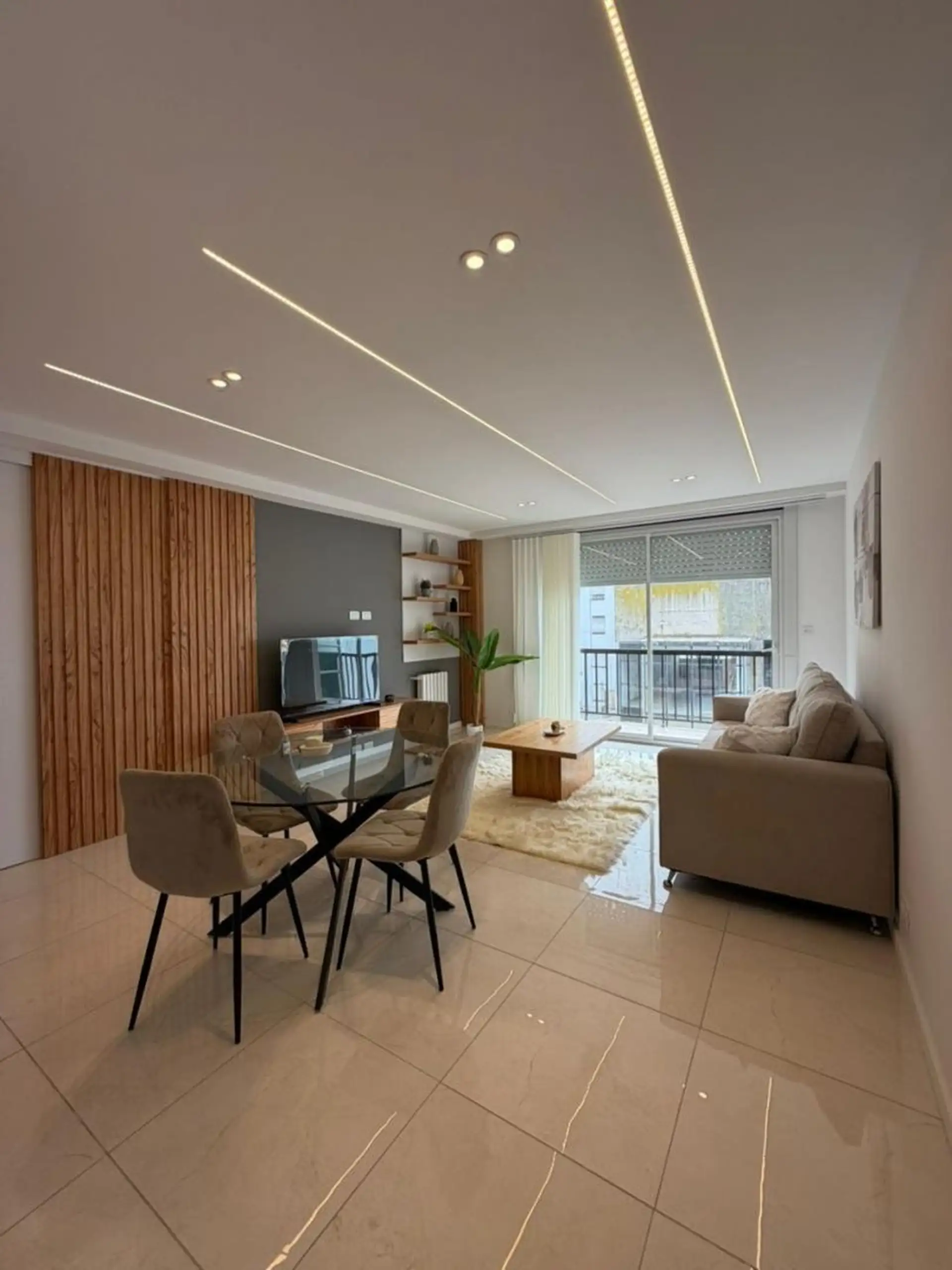 venta departamento 3 ambientes a la calle con balcon