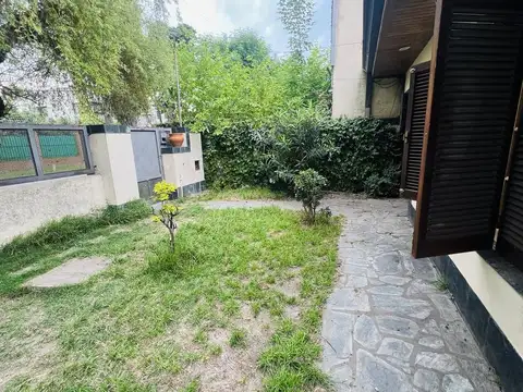 Casa en Venta en Manuel B Gonnet, USD 162.000