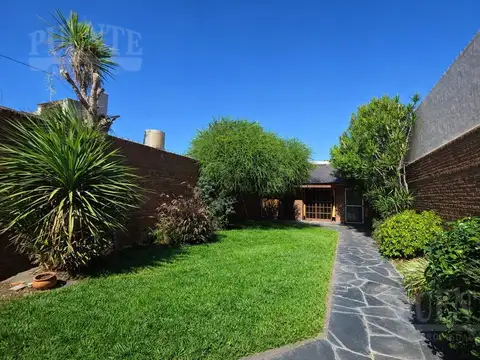Casa en Venta en Lanus Oeste, USD 320.000