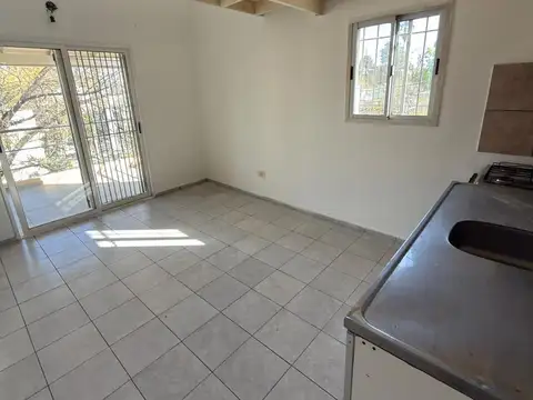 Depto Tipo Casa en Alquiler en Tigre Centro, $ 960.000