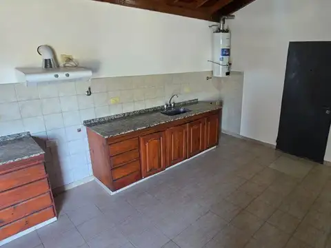 Departamento en Alquiler en Jose Leon Suarez, $ 650.000