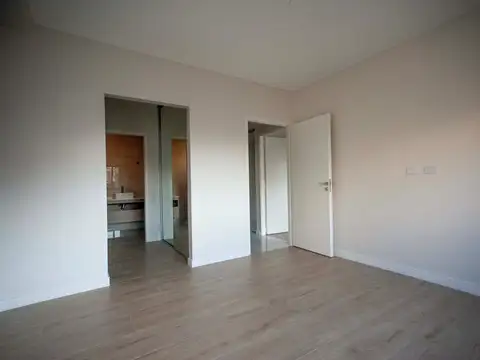 Departamento 4 ambientes con 4 baños