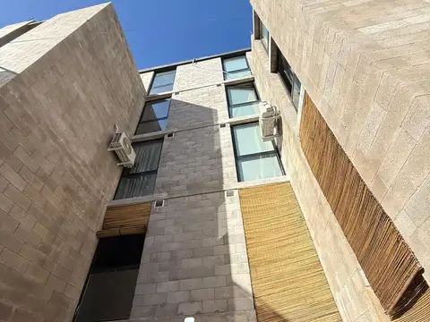 Maipú y Av. Pellegrini