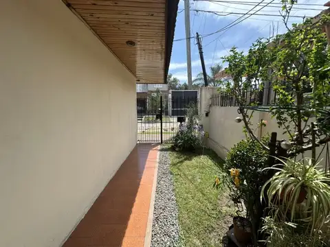 Calle 162 n° 570 entre Leandro N. Alem y Zeballos, Bernal Oeste , Piso 0