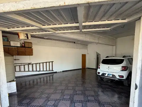 Casa en Venta en Moron Sur, USD 195.000