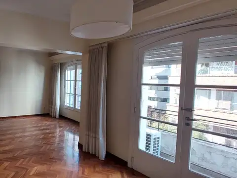 Departamento en Venta de 5 ambientes