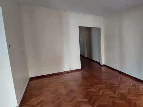 Departamento 5 ambientes con 1 baño