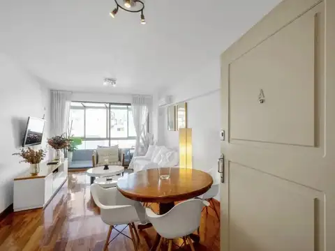 Mansilla 3000, Piso 8