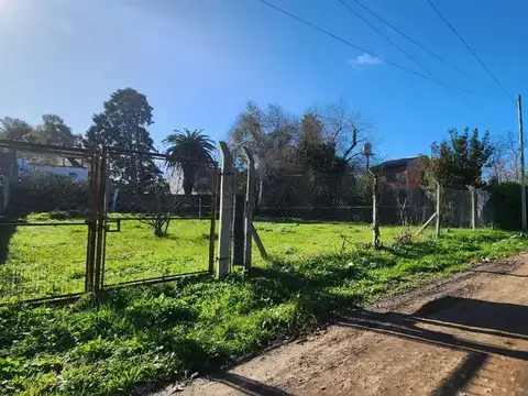 VENTA DE DOS LOTES EN PONTEVEDRA 