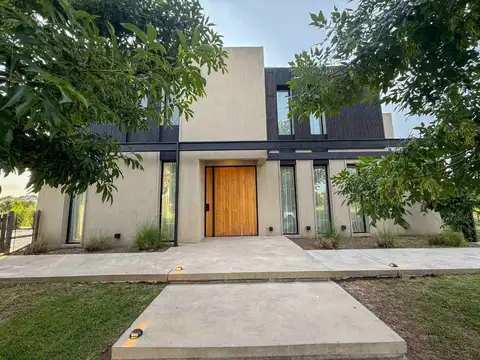 CASA AMOBLADA EN VENTA BARRIO LA CALESA PILARÁ