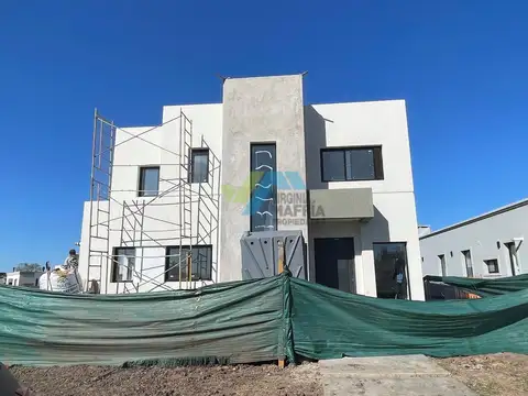 Casa  en Venta en Santa Elisa, Pilar del Este, Pilar