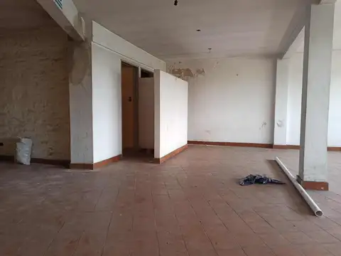 Oficina Monoambiente con 4 baños