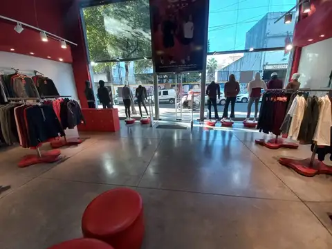 Local en Alquiler en Centro, USD 15.000