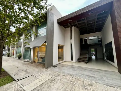 ALQUILER OFICINA EN GALERIA ACASSUSO YERBA BUENA