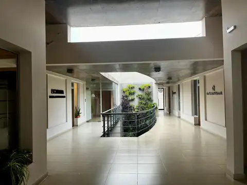 Oficina en Alquiler en Yerba Buena, $ 550.000