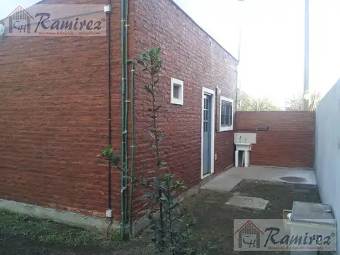 Casa 2 Ambientes En Venta -  La Reja, Moreno