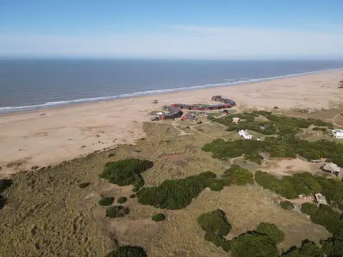 Terreno en Venta 1.800  mts Fondo