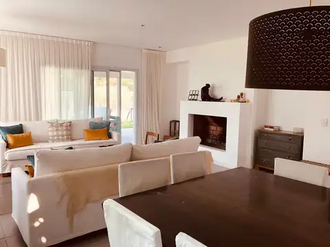 Aristobulo del Valle 5155-San Francisco. Villanueva