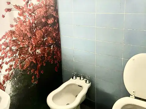 Departamento 2 Ambientes Alsina y Colon