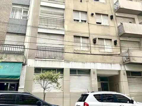 Departamento 2 Ambientes Alsina y Colon