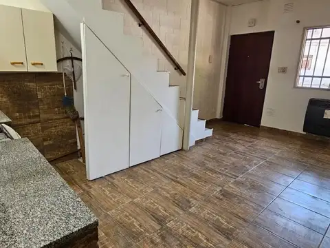 Depto Tipo Casa en Alquiler en Villa Devoto, $ 700.000