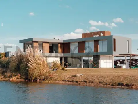 Terreno en Venta en La Alameda, USD 42.000