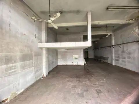 Local Comercial en Villa Tesei – Avenida Vergara