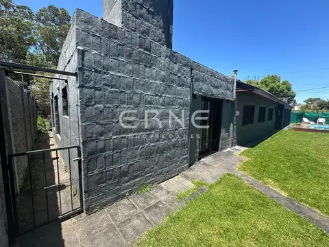 Casa en Venta con 5 cocheras