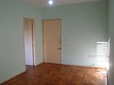 Departamento en Alquiler en Flores, $ 680.000