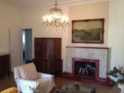 Terreno en Venta en Villa Luzuriaga, USD 450.000