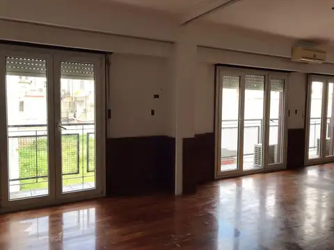 Departamento en Venta de 5 dormitorios