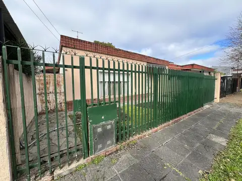 VENTA DE CASA 4 AMBIENTES ITUZAINGO