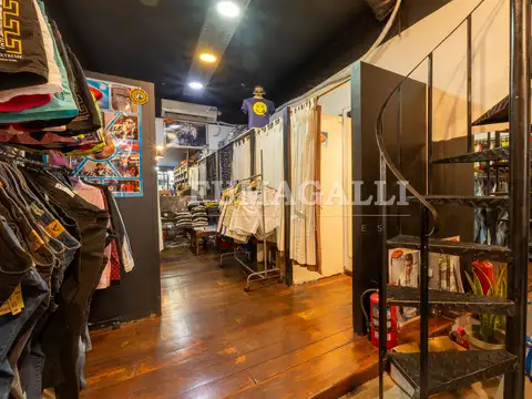 VENTA - Excelente local comercial sobre Av. Bartolomé Mitre