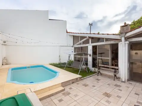 Casa 4 ambientes con 1 baño