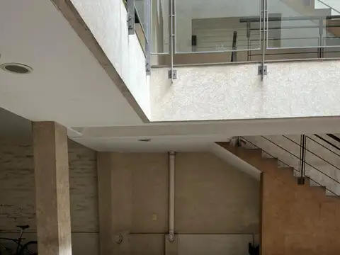 Departamento en Alquiler con 1 cocheras