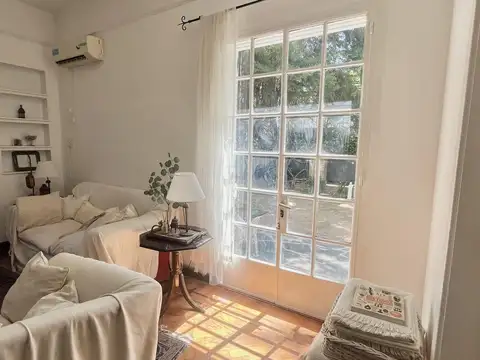 Casa 6 ambientes con 4 baños