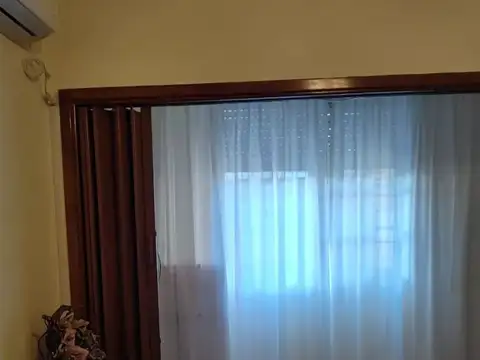 Sanabria 2800, Piso 1