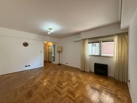 Departamento 3 ambientes lateral en venta en Almagro