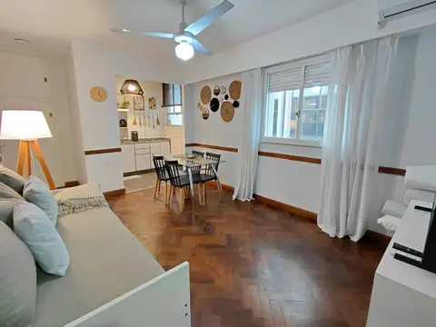 Centro sobre Tucuman al 700 venta 2 ambientes piso alto, muy luminoso, reciclado, visitalo 