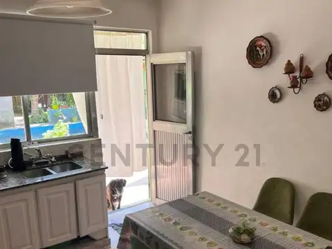 Casa 3 ambientes con 2 baños